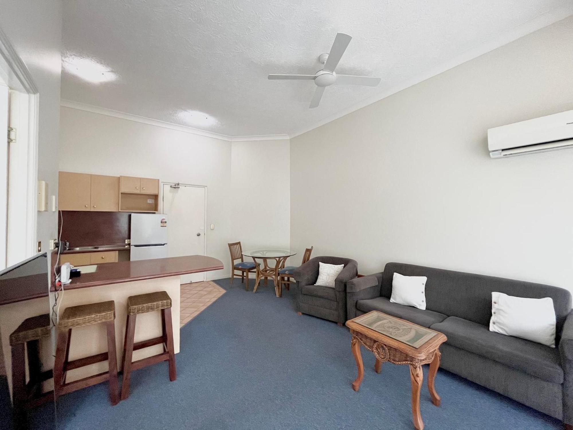Surf Parade Resort Gold Coast Exterior foto