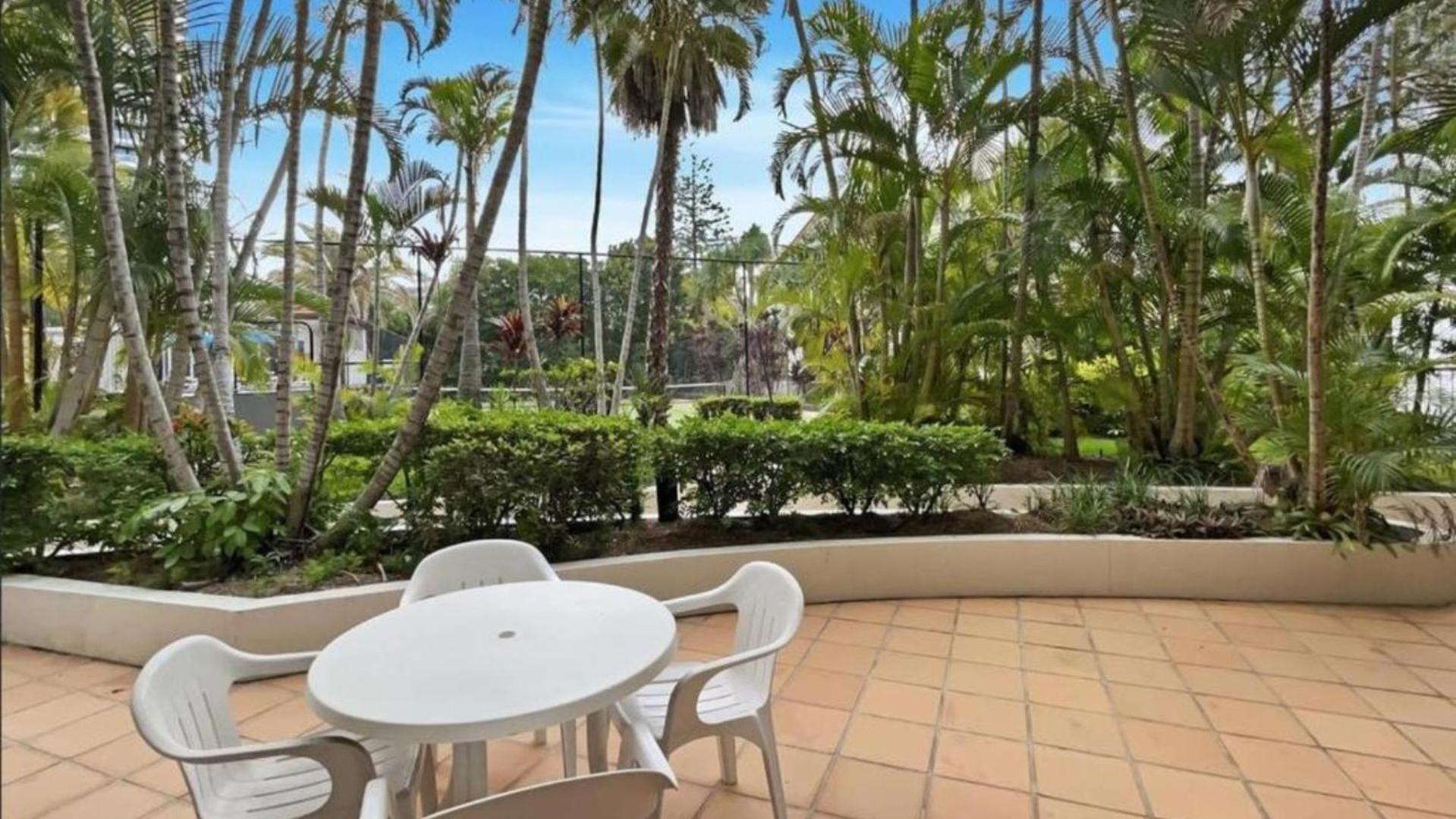 Surf Parade Resort Gold Coast Exterior foto